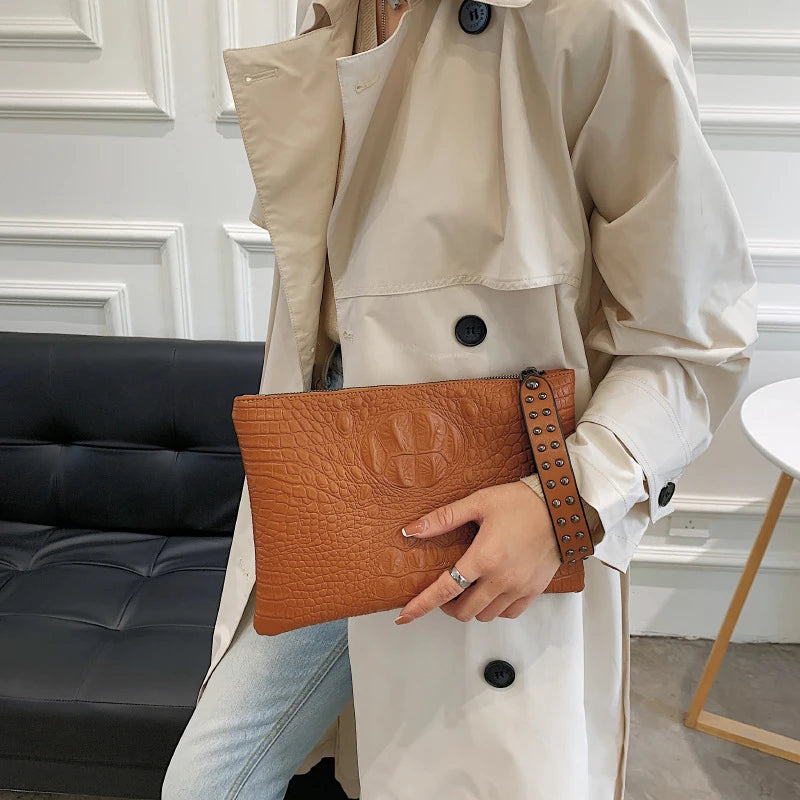 Crocodile texture leather clutch bag