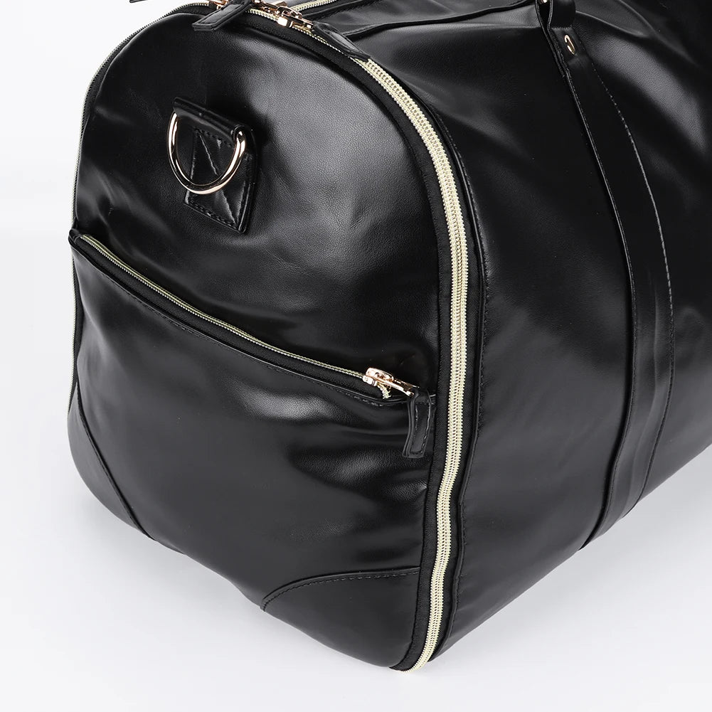 Elegant leather holdall with shoulder strap