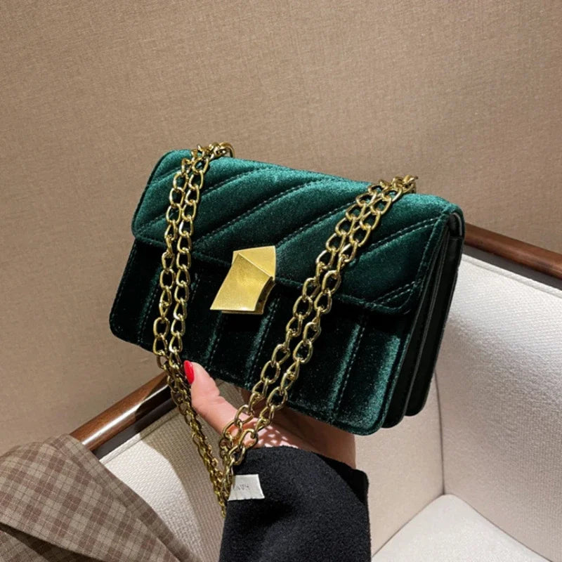 Corduroy handbag with chain and flap closure
