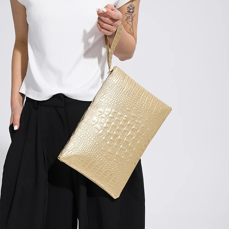 Crocodile texture leather clutch bag