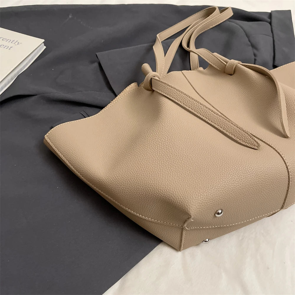 Modern leather tote bag