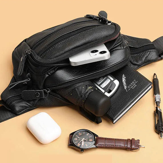 Smooth leather belt pouch
