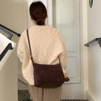 Simple suede shoulder bag with zipper pocket
