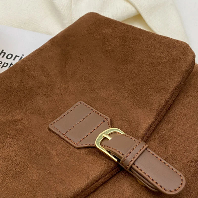 Shoulder bag in suede