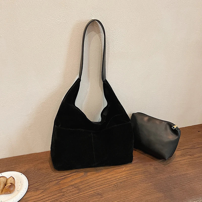 Retro suede slouch bag