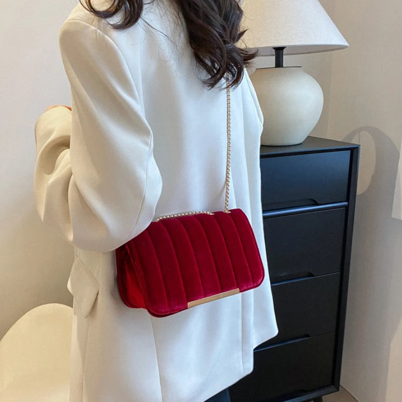 Corduroy handbag with soft velvet texture