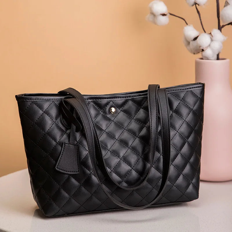 Quilted leather tote bag
