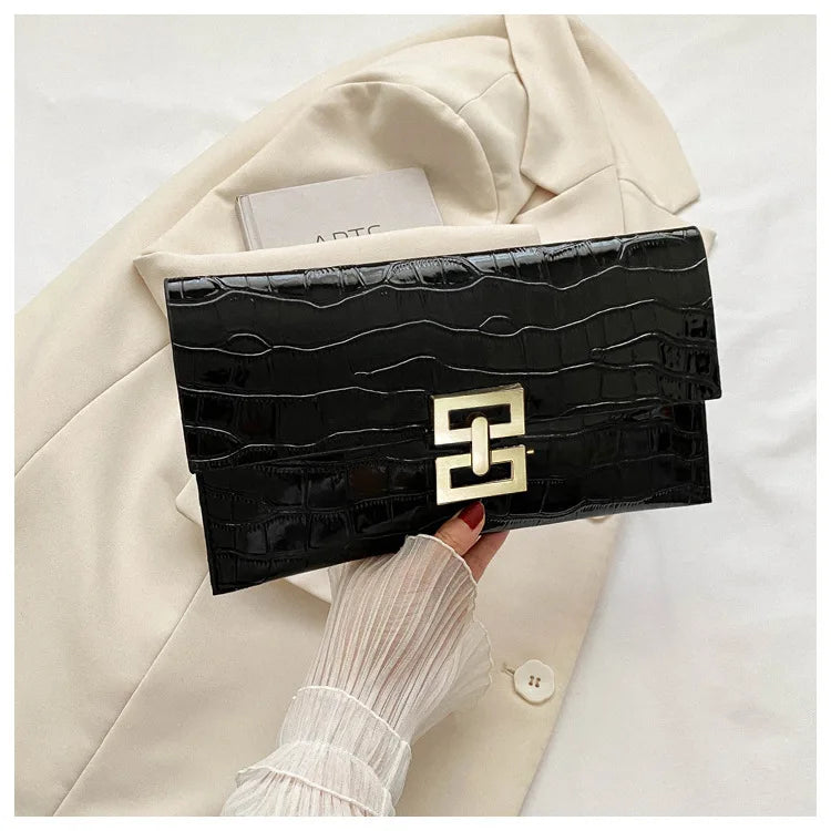 Minimalist leather handbag