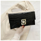 Minimalist leather handbag