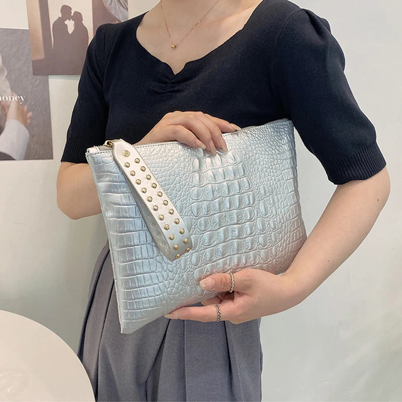 Crocodile texture leather clutch bag