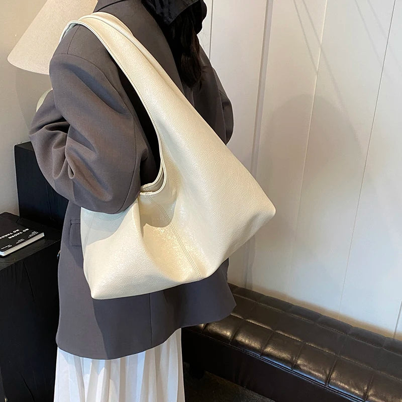 Women large leather hobo bag