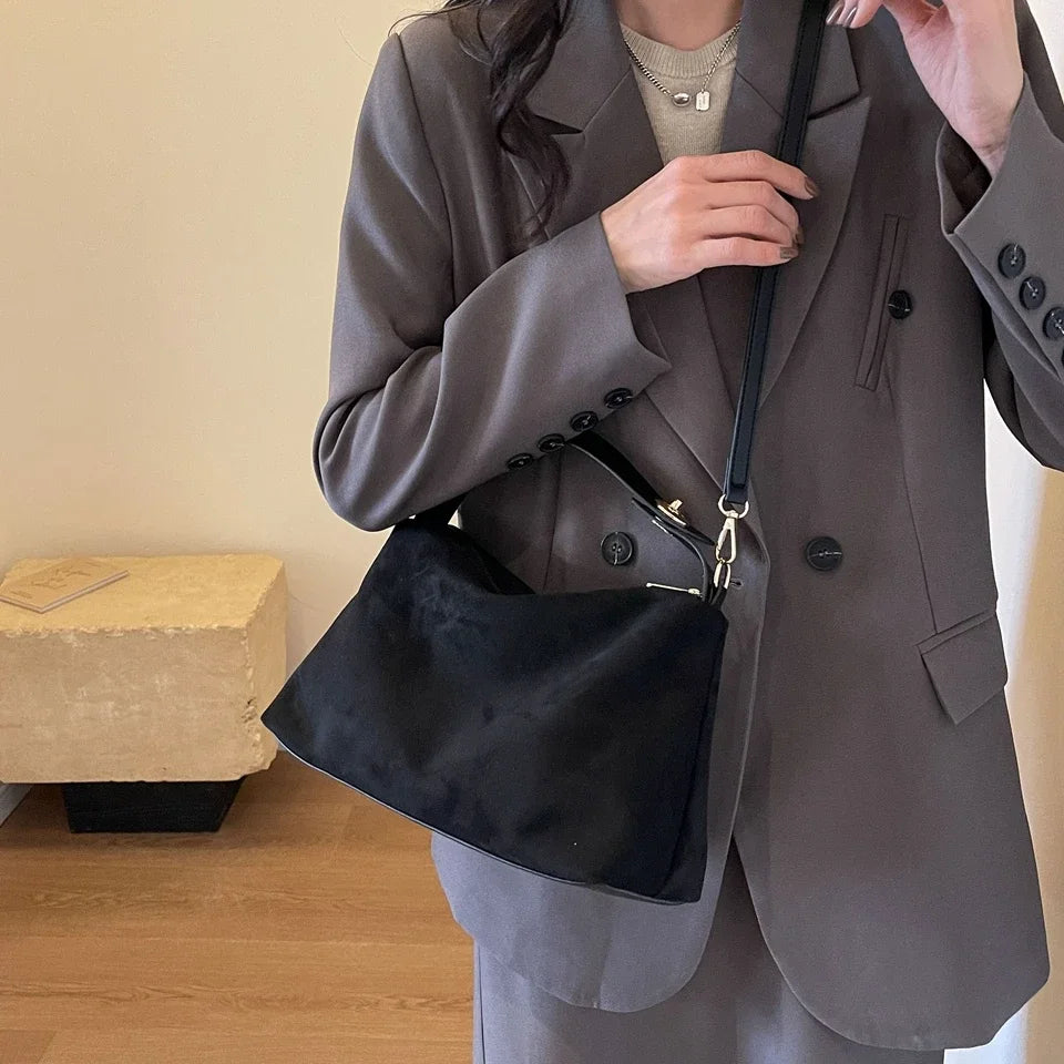 Everyday suede shoulder purse with secure zipper