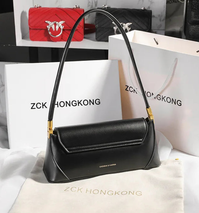 Soft leather shoulder handbag