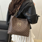 Shoulder leather tote bag with zipper