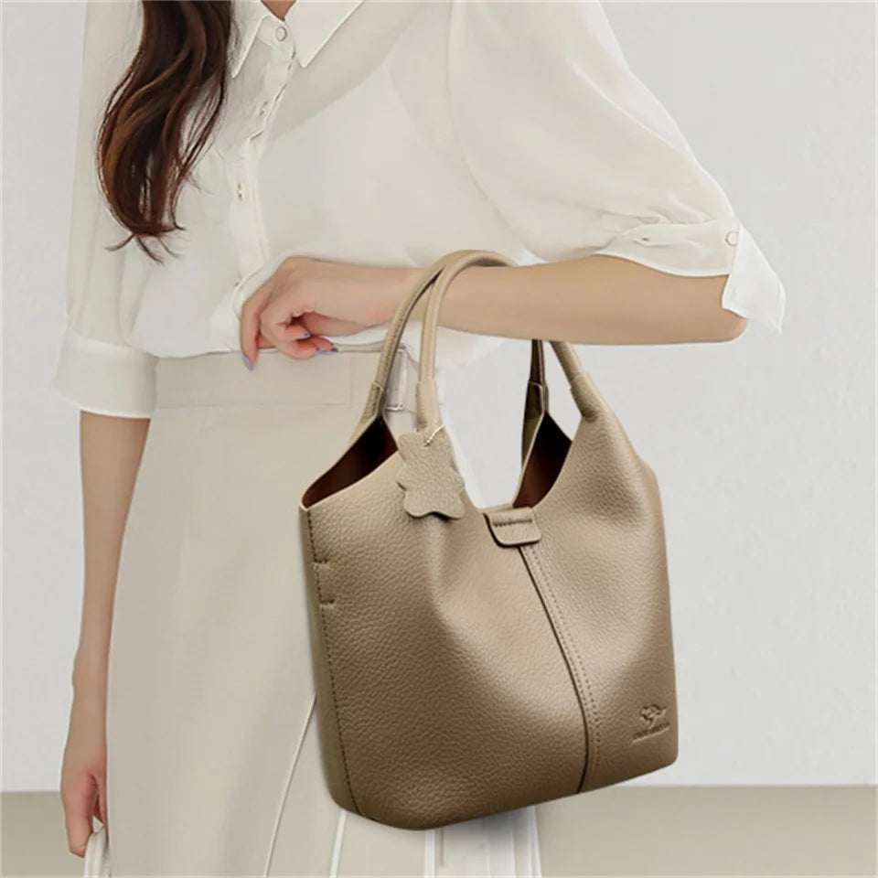 Leather shoulder handbag