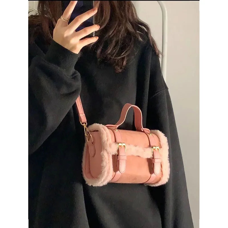 Suede shoulder handbag with fake fur