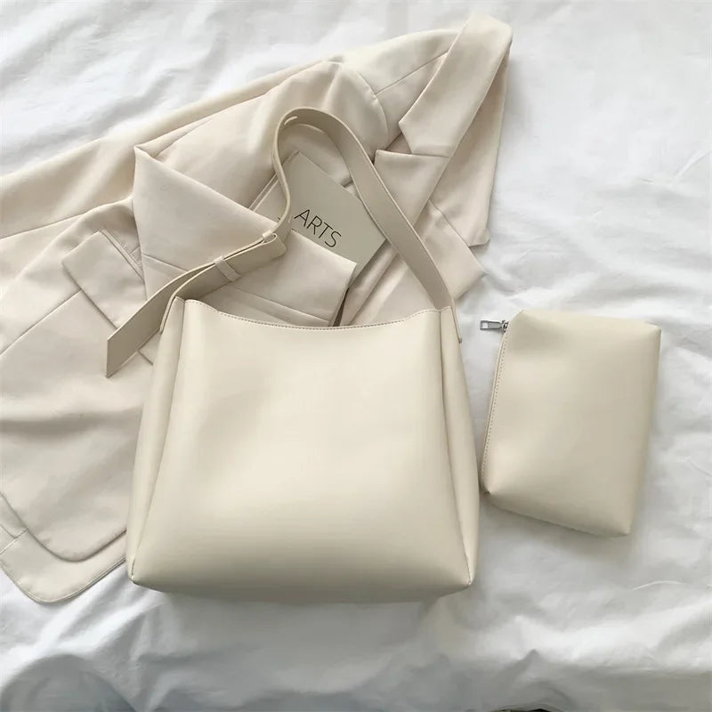 Amblot Beige Elegant women's leather tote bag