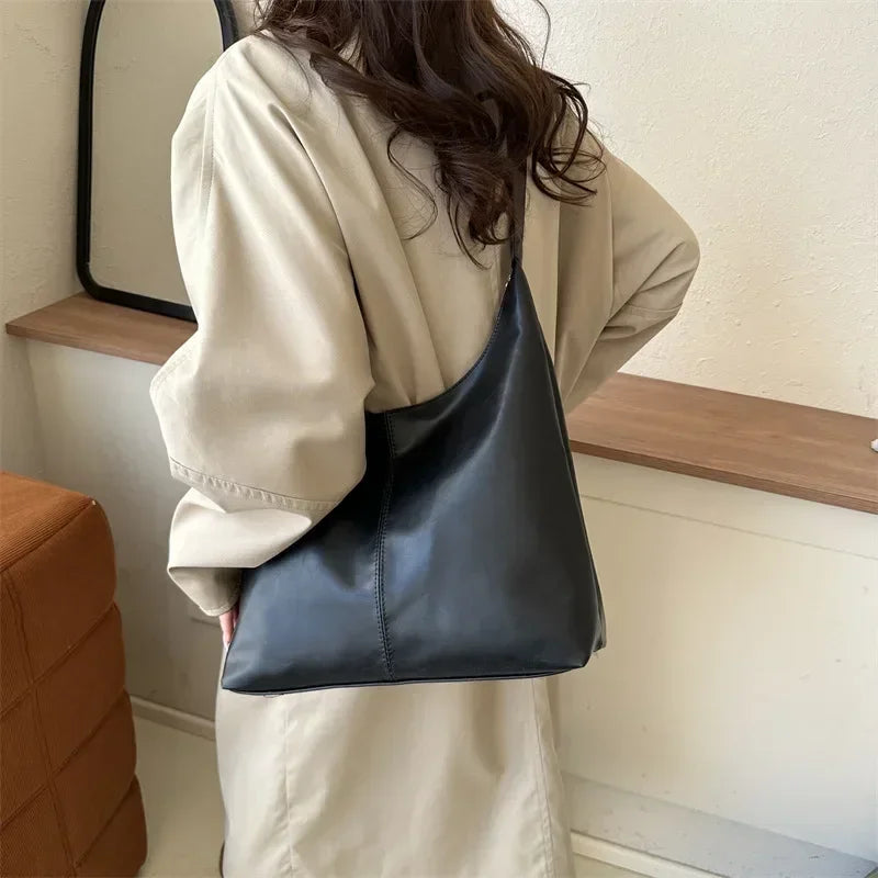Amblot Black Classic soft leather tote bag for women