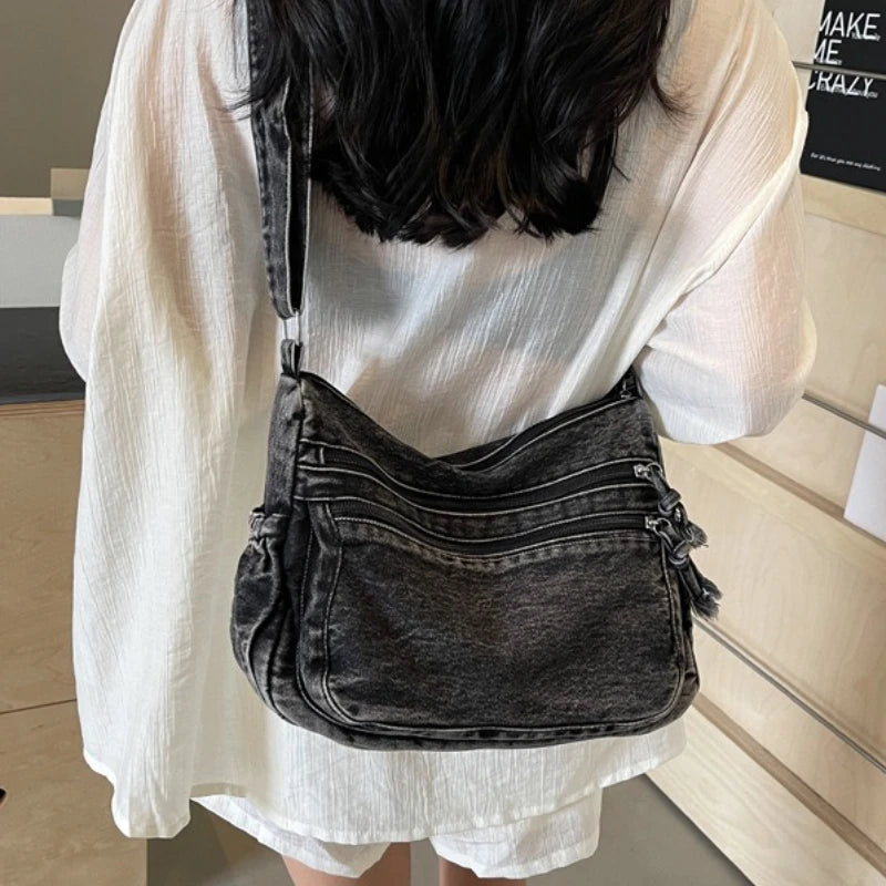 Amblot Black Multi-pockets denim shoulder bag for women