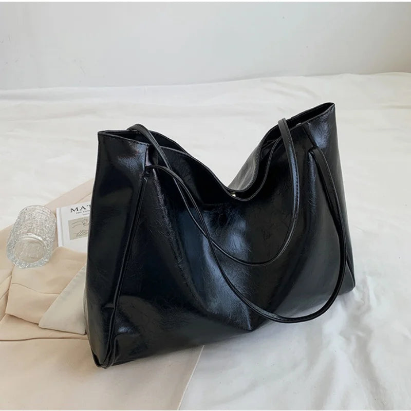 Amblot Black Sleek leather tote bag for women