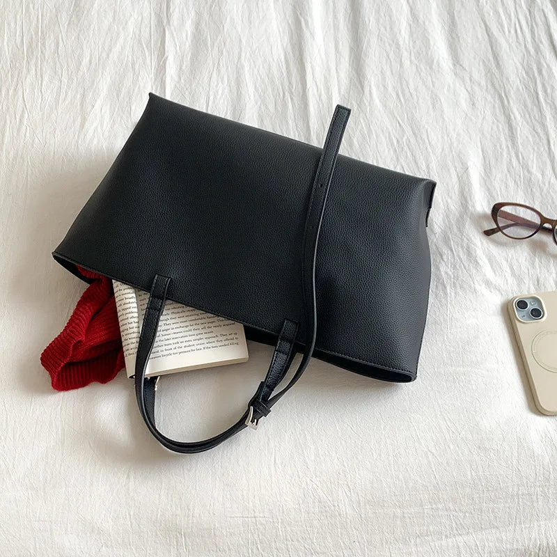 Amblot Black Stylish leather tote bag