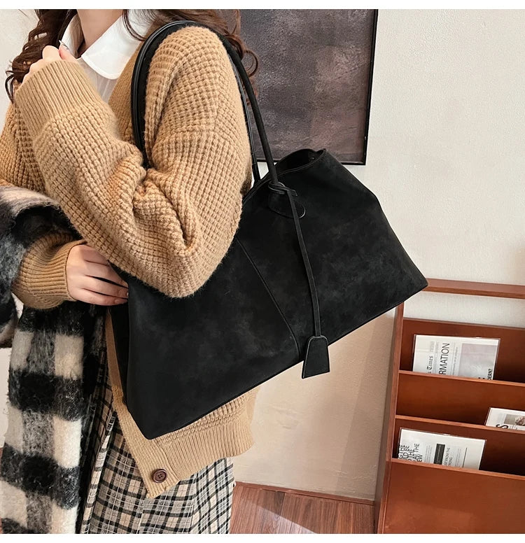 Amblot Black Weekend suede tote bag
