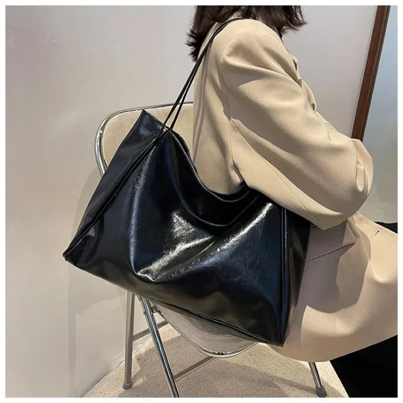 Amblot Black Women Leather Tote Bag