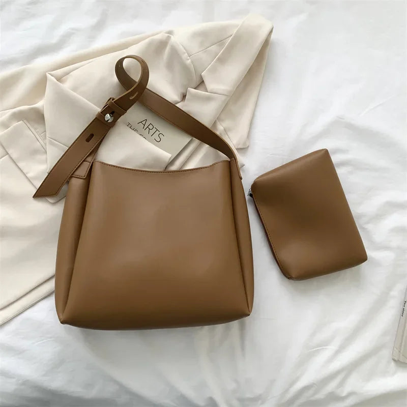 Amblot Brown Elegant women's leather tote bag
