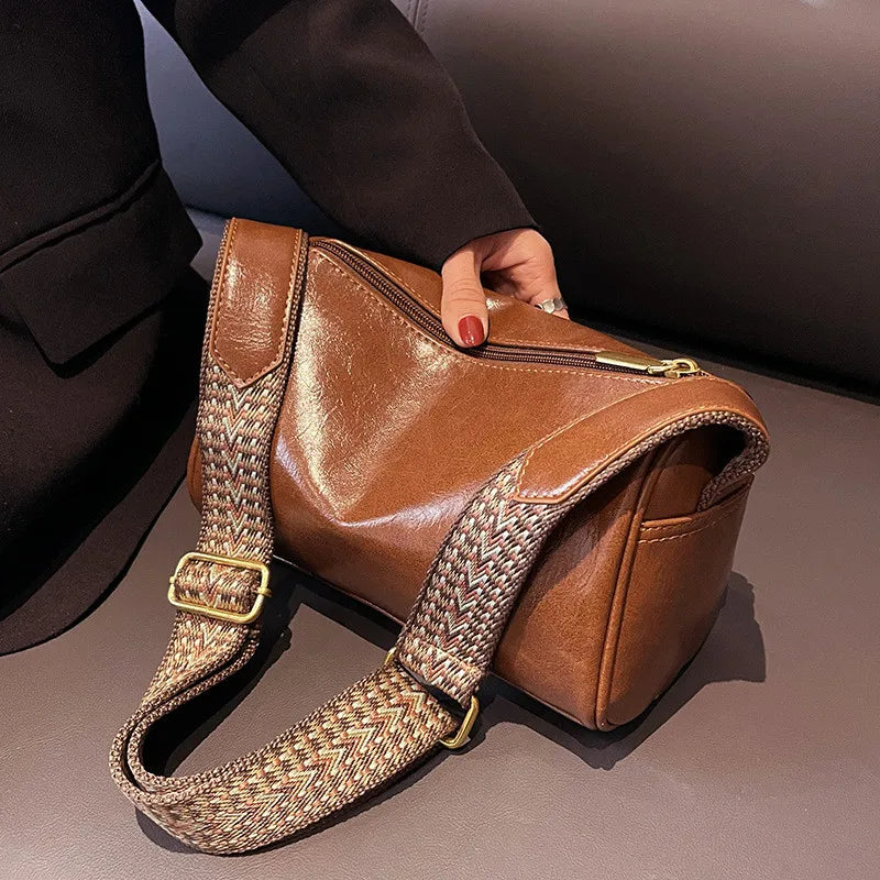 Amblot Brown Sleek leather handbag