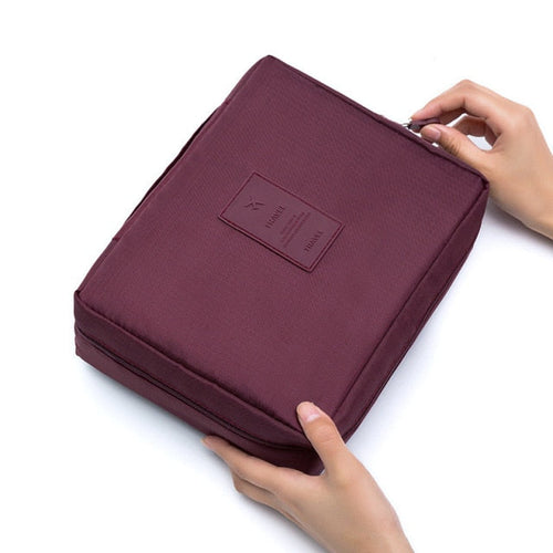Amblot Burgundy toiletry bag