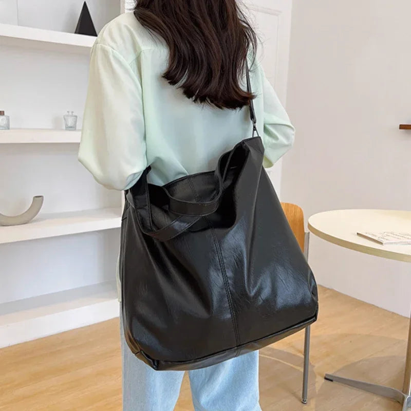 Amblot Chic oversized leather tote bag