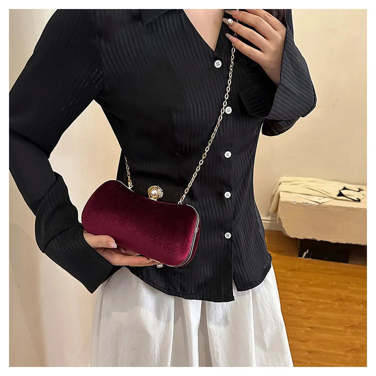 Amblot Corduroy clutch bag with  chain strap