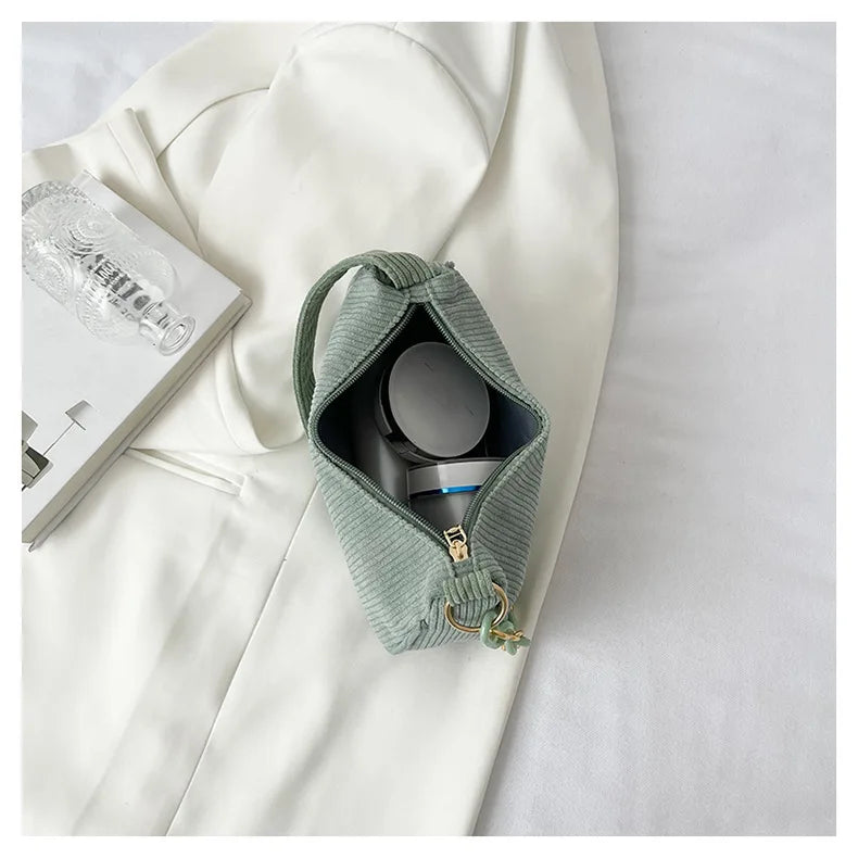 Amblot Corduroy handbag set with soft chain handle