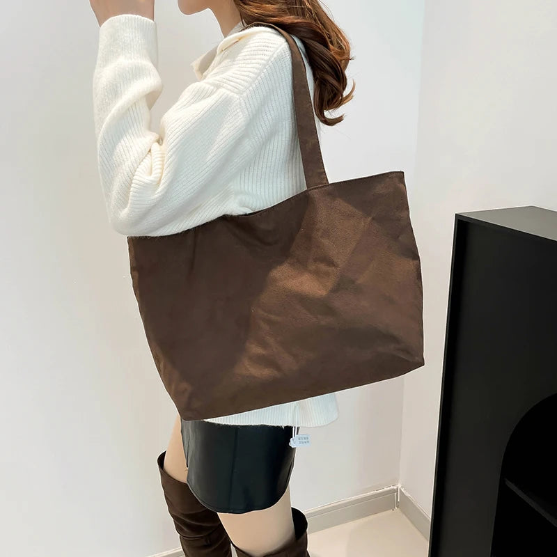 Amblot Elegant suede tote bag