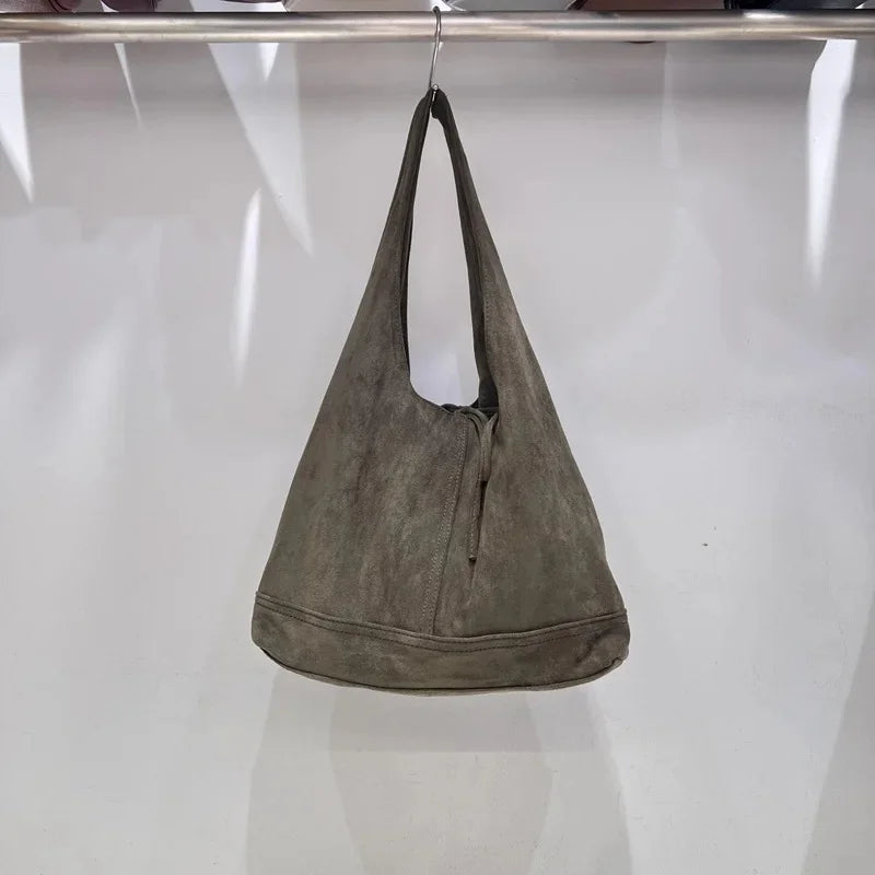 Amblot Green Elegant suede slouch bag