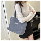 Amblot Ladies’ corduroy tote bag for casual wear