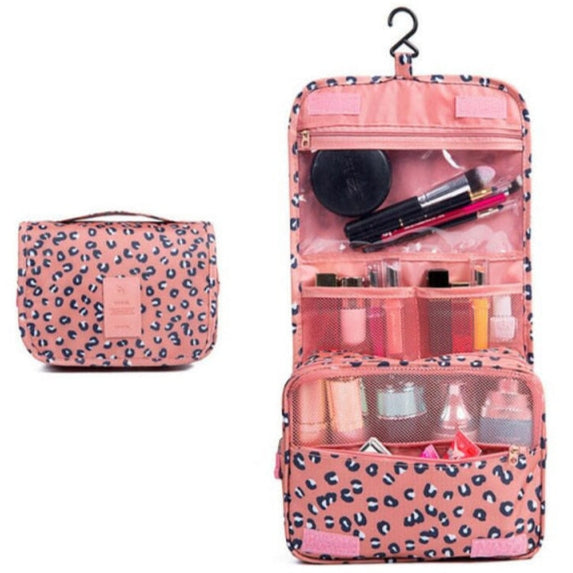 Amblot Leopard hanging toiletry bag