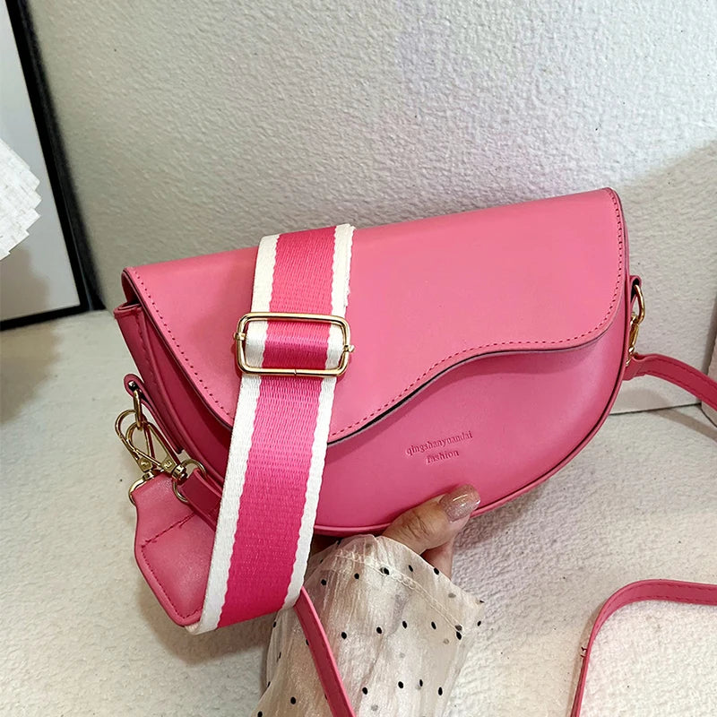 Amblot Pink Vintage leather shoulder bag with flap
