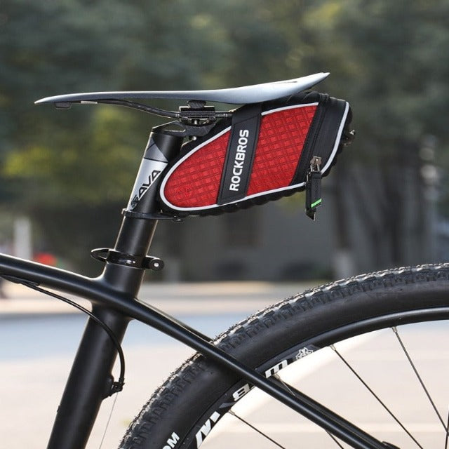 Under-seat bike bag