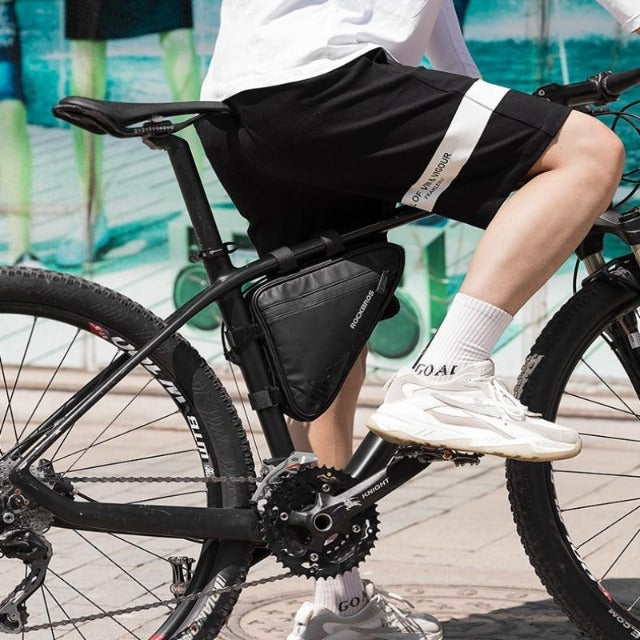 Triangle bike frame bag