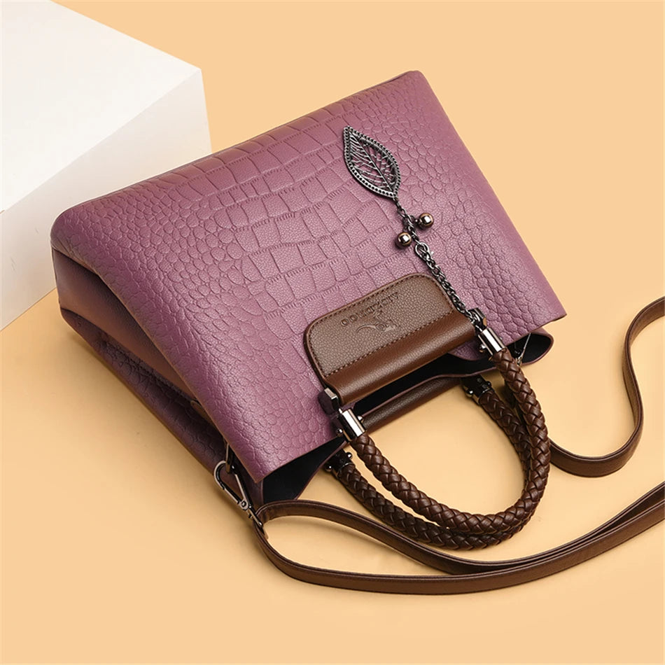 Amblot Purple Vintage-inspired leather handbag