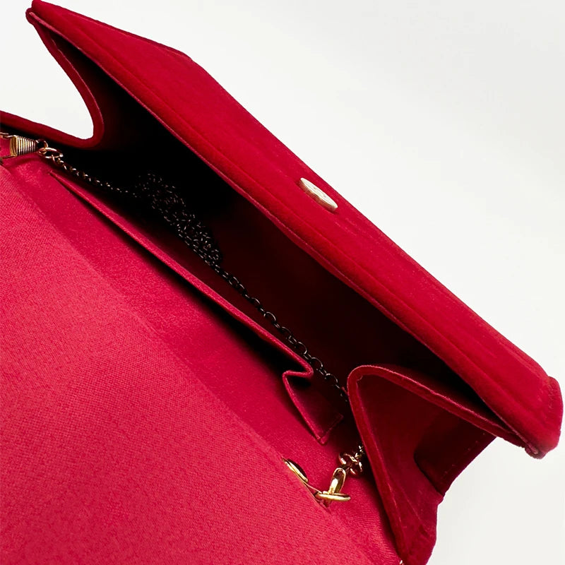 Amblot Red corduroy evening purse