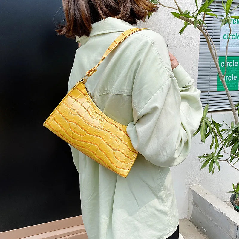 Amblot Small leather sling pouch