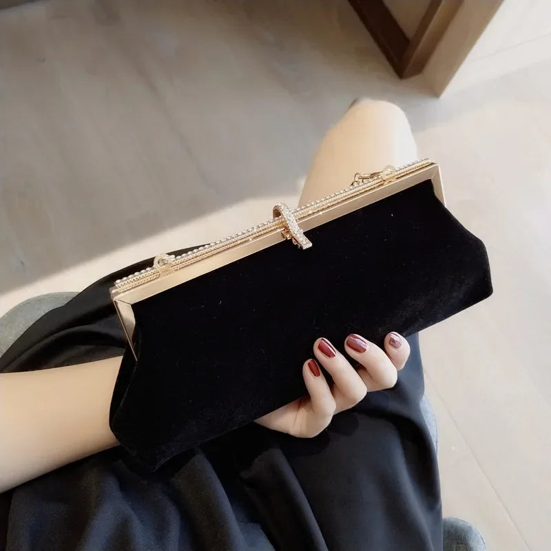Amblot Soft corduroy clutch bag