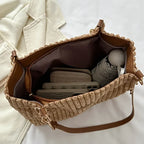 Amblot Soft corduroy tote bag with spacious interior