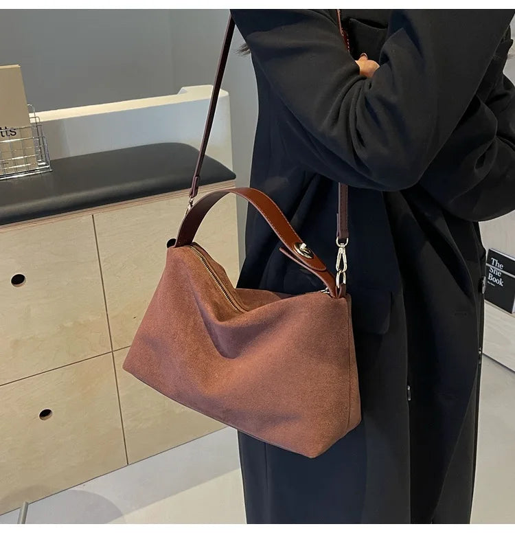 Amblot Spacious suede tote bag