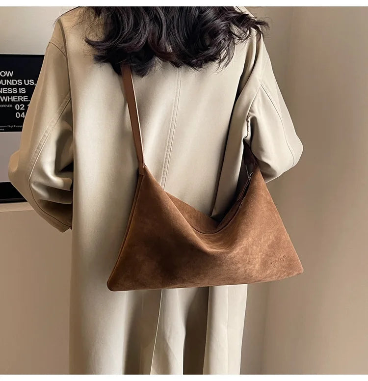 Amblot Spacious suede tote bag