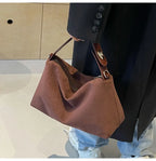 Amblot Spacious suede tote bag