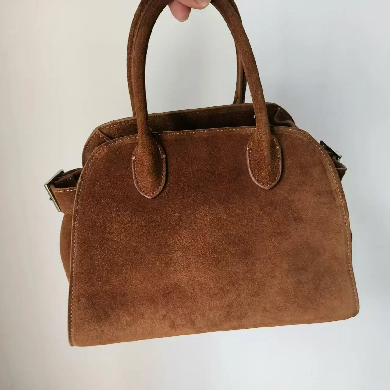 Amblot Stylish suede handbag for every outfit