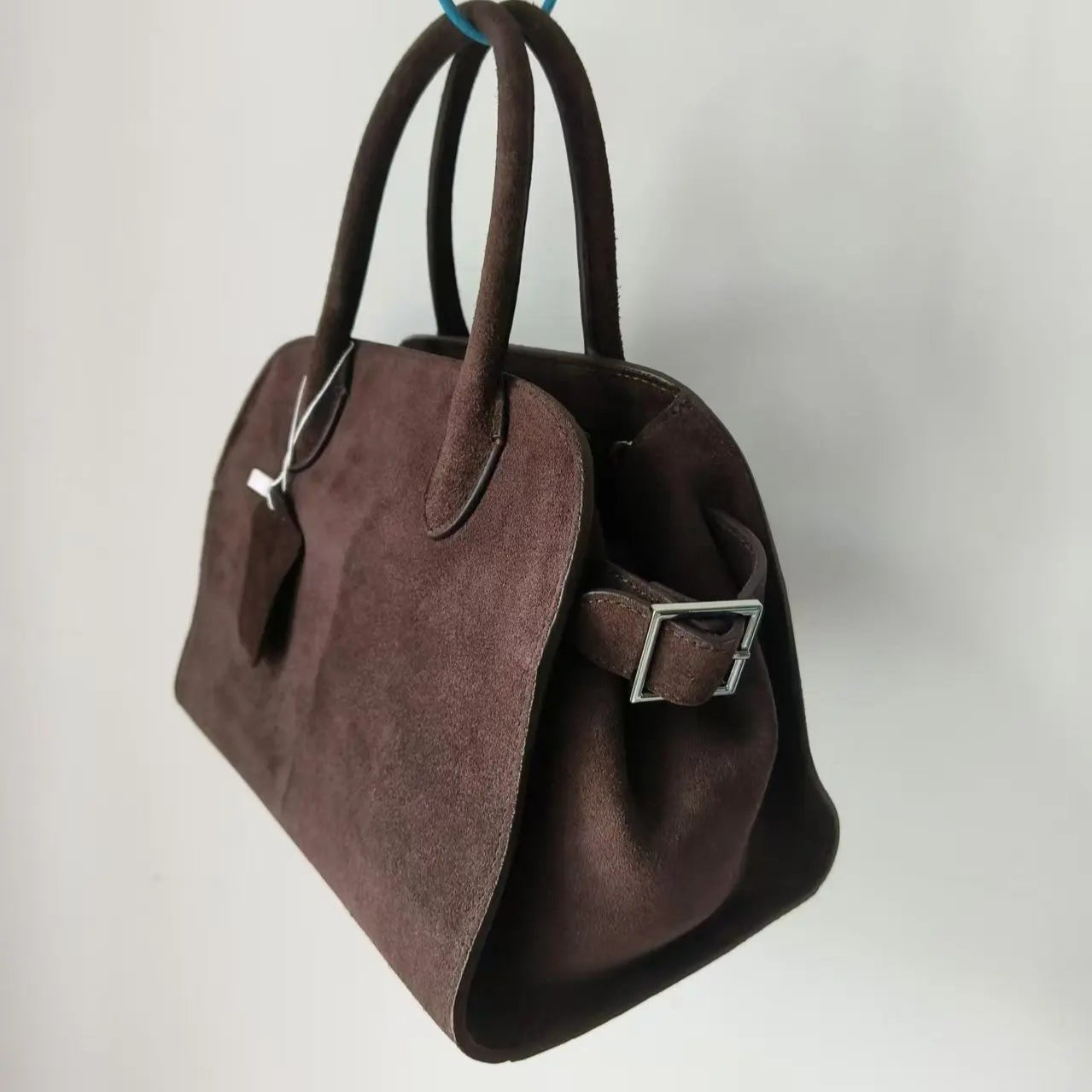 Amblot Stylish suede handbag for every outfit